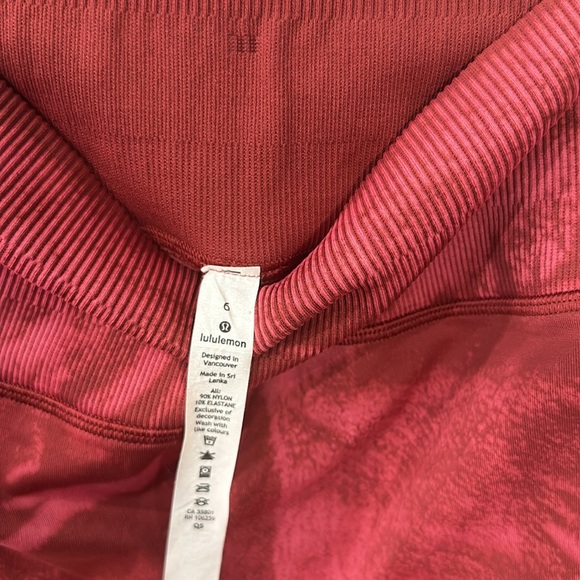 Like New Limited Edition Lululemon Seamless leggings - Picture 5 of 5